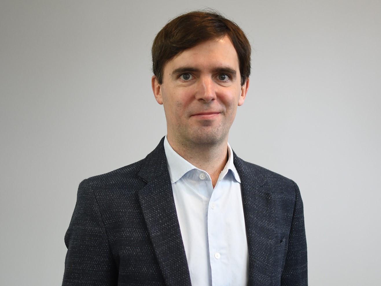 Paper de Alejandro Vicondoa sobre shocks de precios de commodities es aceptado en European Economic Review